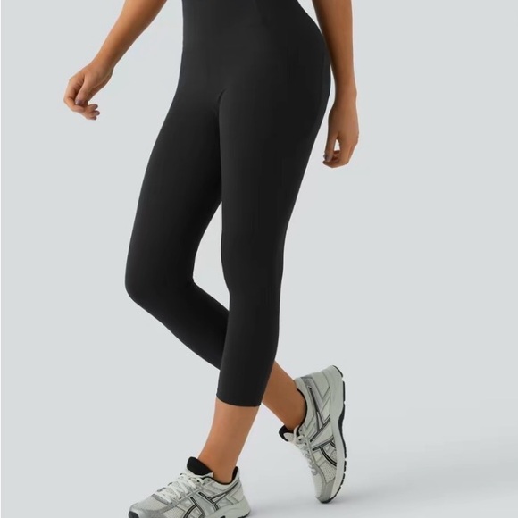 SoCinched High Waisted Tummy
Control Side Pocket Shaping UltraSculpt Leggings - Picture 1 of 4